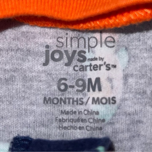 Carter’s Baby Boy’s Sleeper Footie Pajamas Size 6-9 Months - Picture 3 of 3